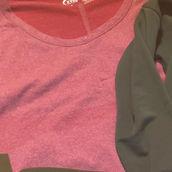 ZYIA Lot! - Picture 4 of 10